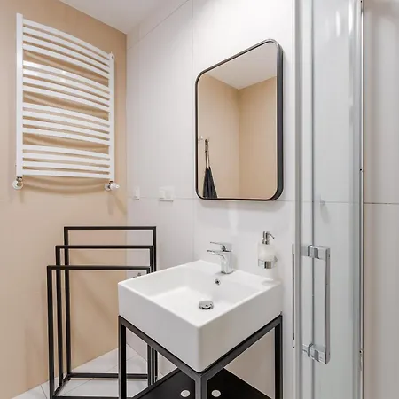 Riverside Comfort By Bookinghost Apartamento *