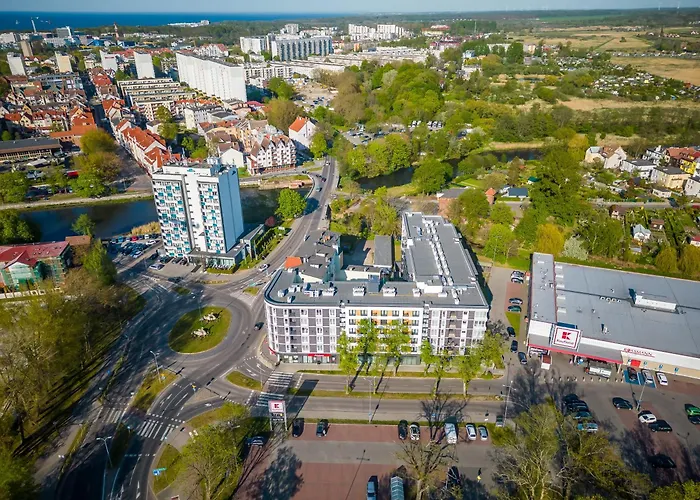 Riverside Comfort By Bookinghost